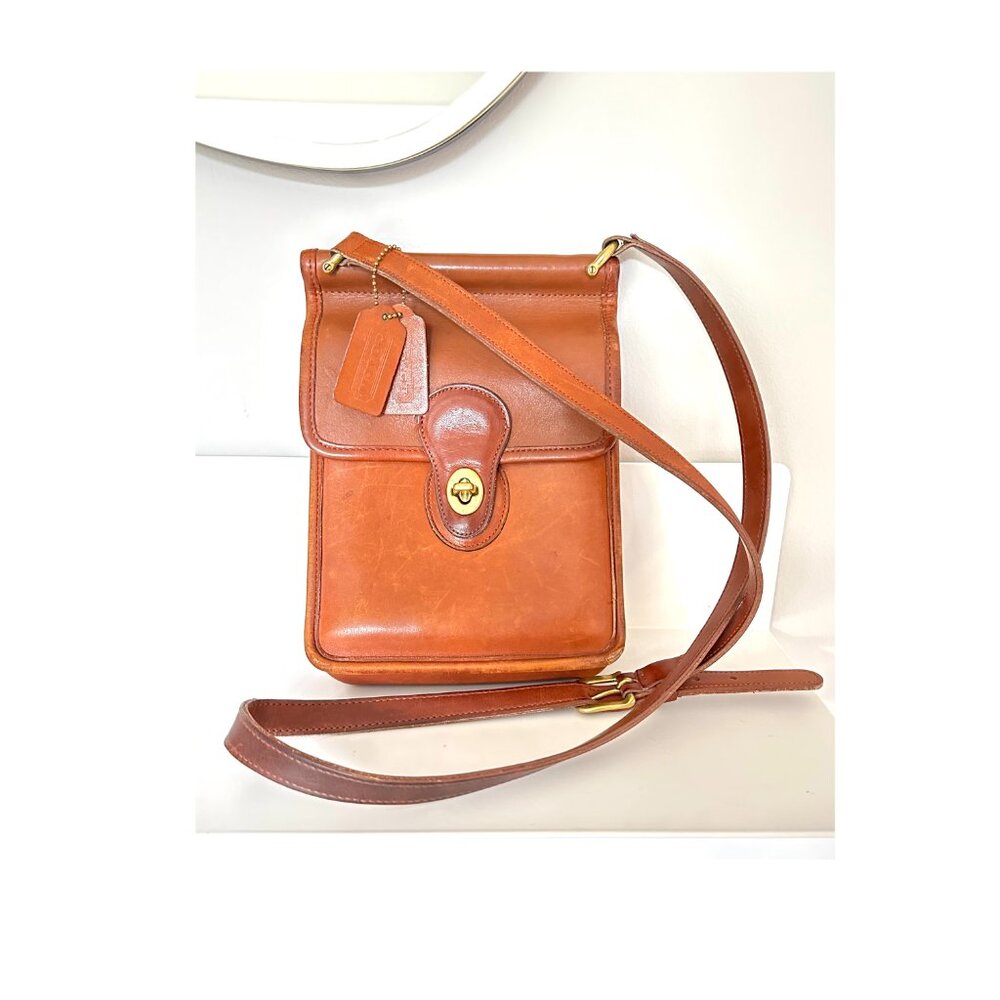 Vintage 90’s Coach Murphy Turn Lock Single Flap Leather Crossbody Bag